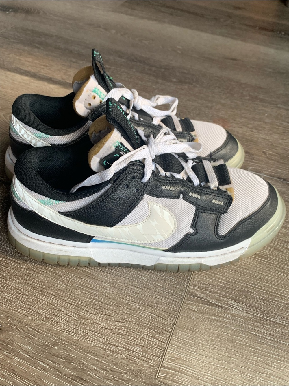 Nike Dunk Low Jumbo “Unlock Your Space” Black White Gum – Men’s size 7